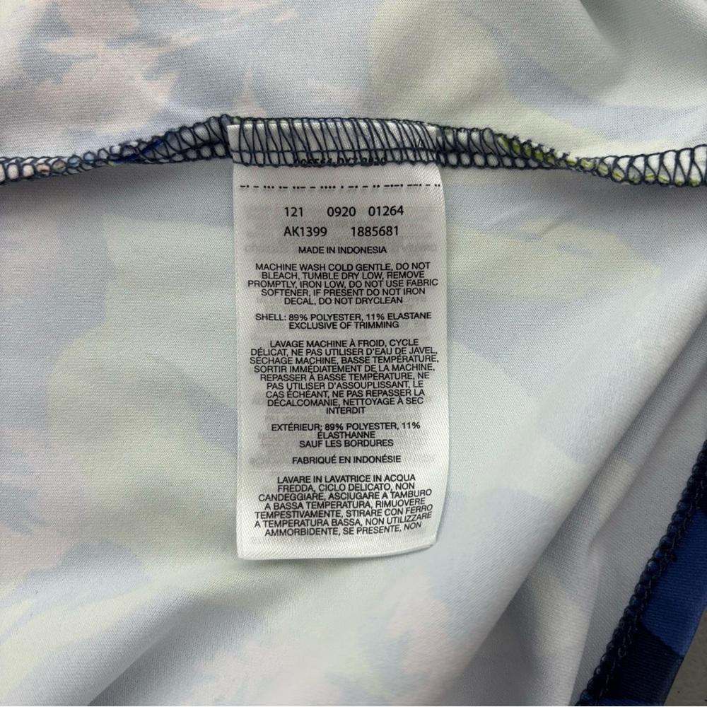 Columbia Women's XL Floral Navy Sleeveless Tank Top Outdoor Hiking Summer - Picture 6 of 8